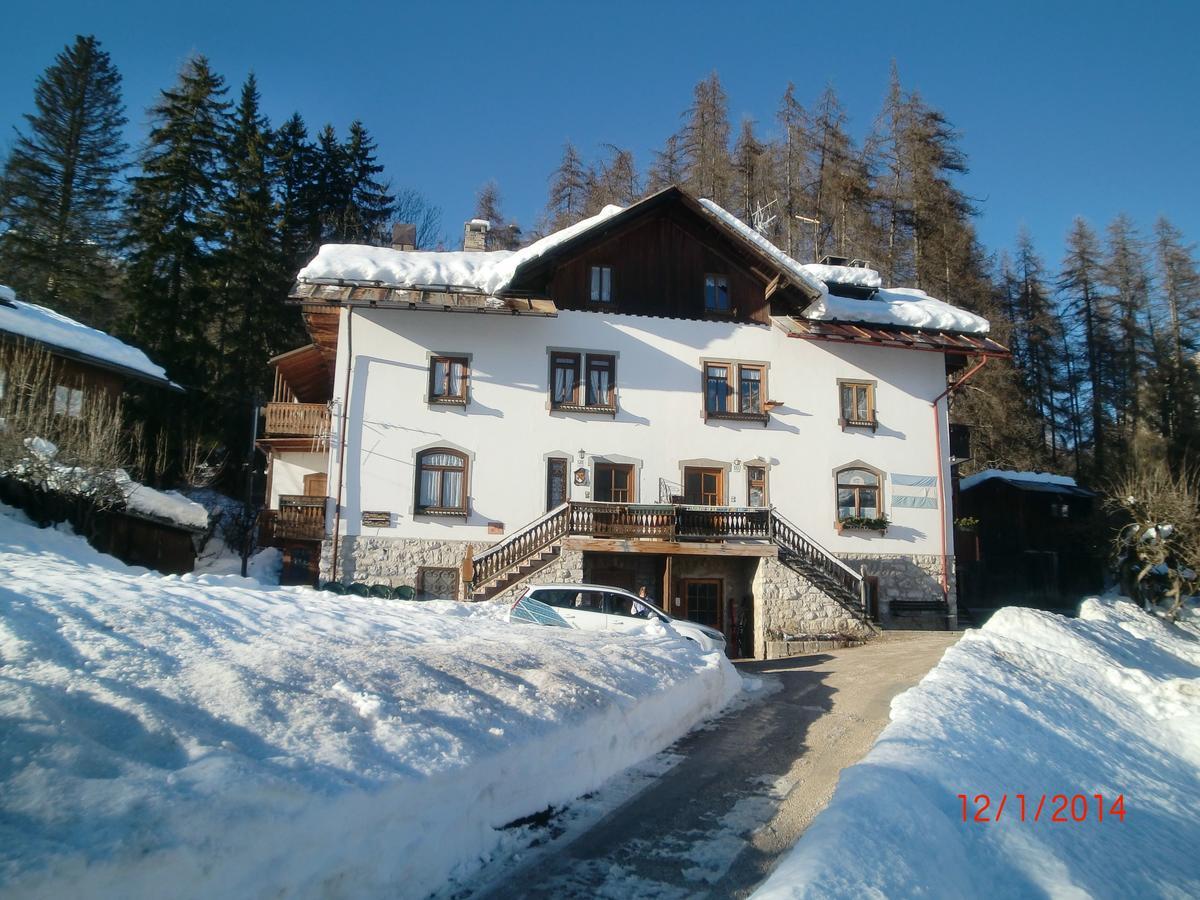 Menardi Sisto B&B Cortina dʼAmpezzo Exterior foto